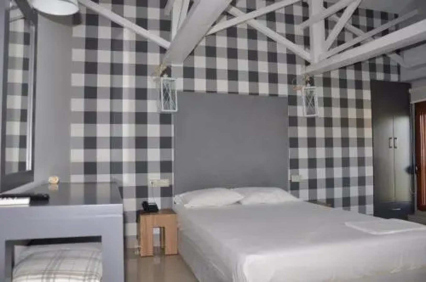 Ariadnes Holiday Accommodation