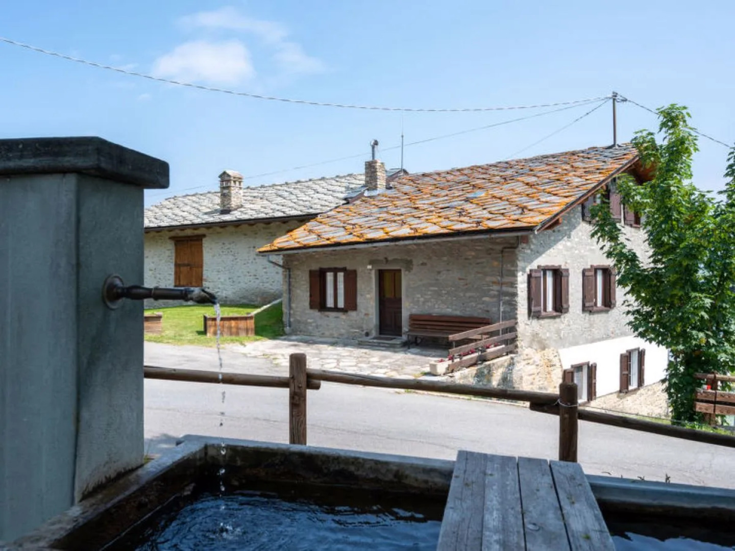 Apartment Vetan St Pierre