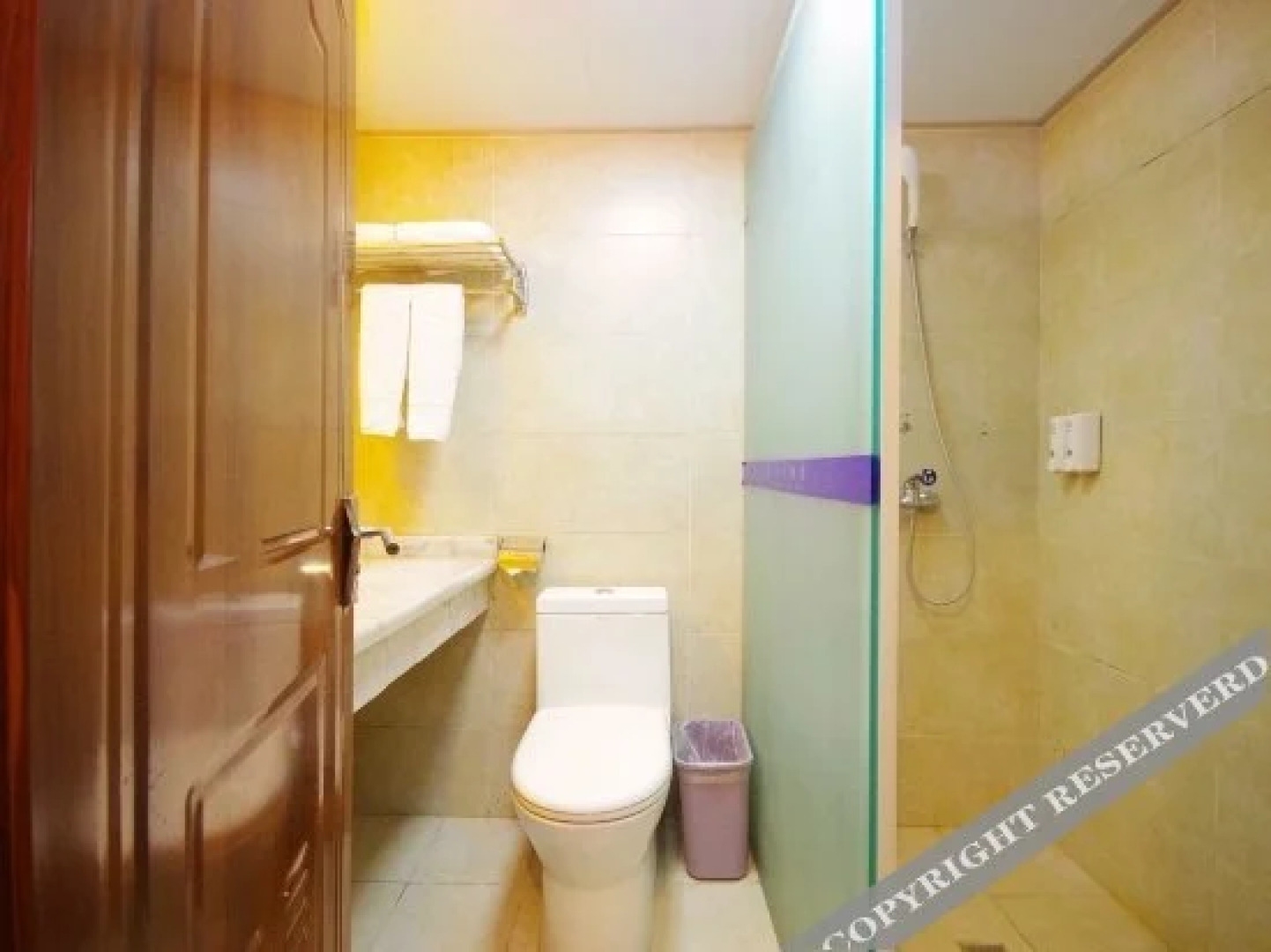 Chengzhong Blue Sky Hotel