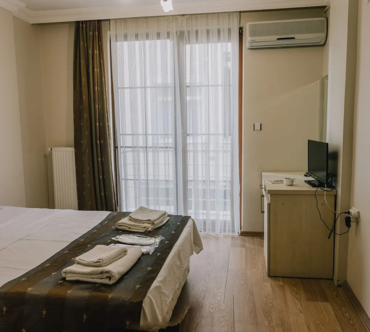 Ayisigi Hotel