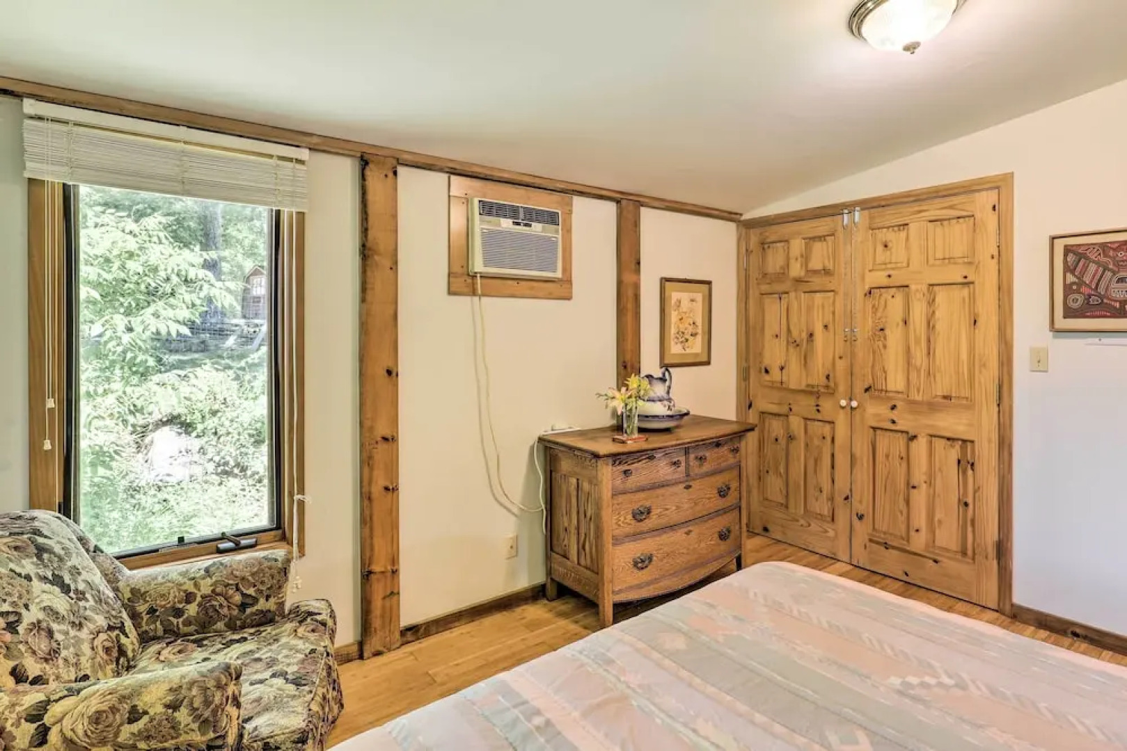 BBQ Deck + Views: 'sweet Suite' in Leicester