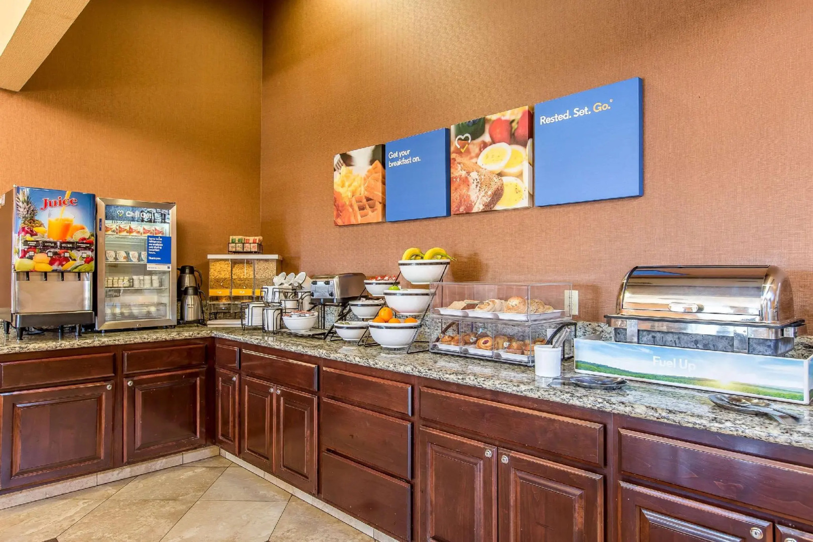 Comfort Inn & Suites Colton