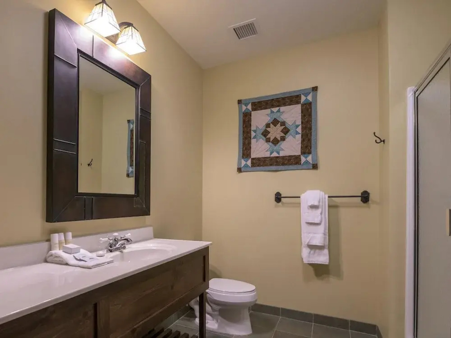 2 Br: Soaring Eagle 211