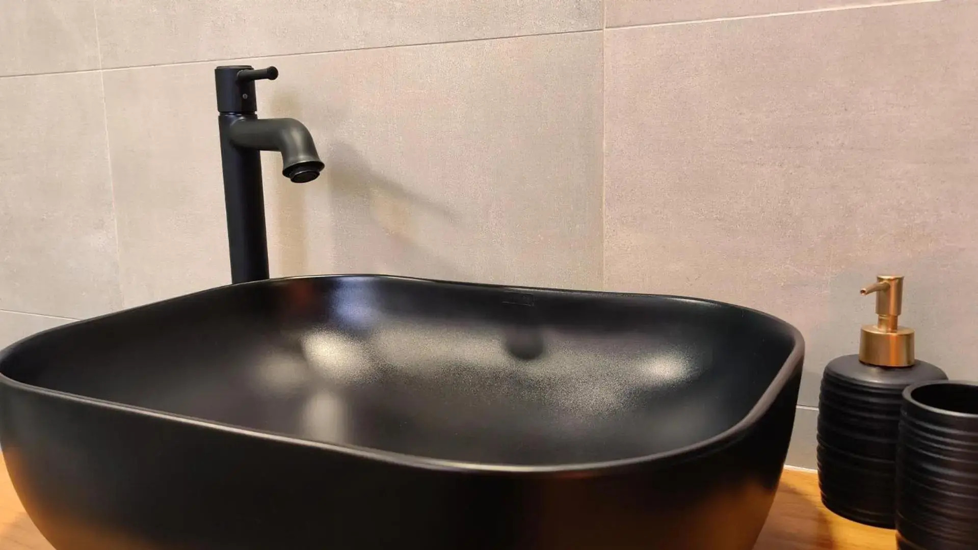 Primrose Boutique Apartment