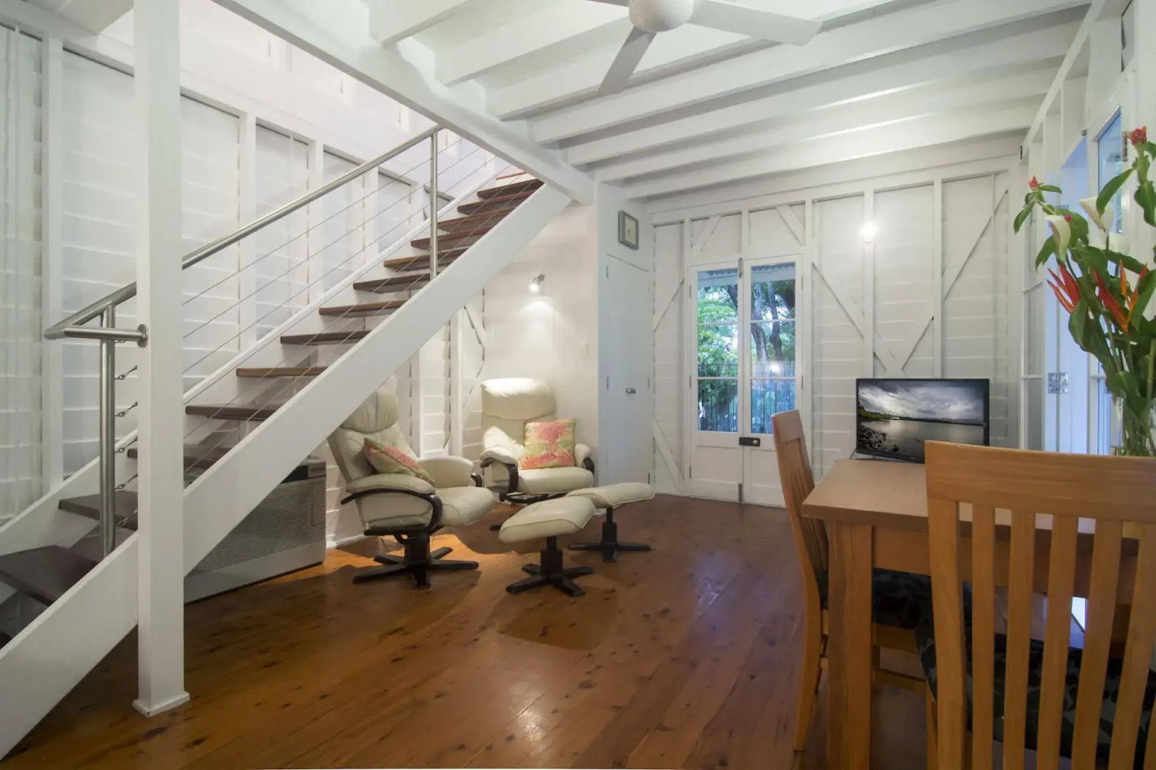 Port Douglas Cottage and Lodge