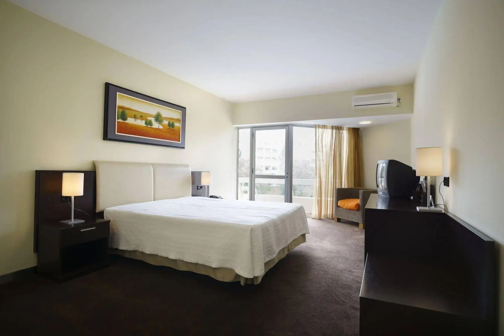 Malibu Foz Hotel - La Maison Younan