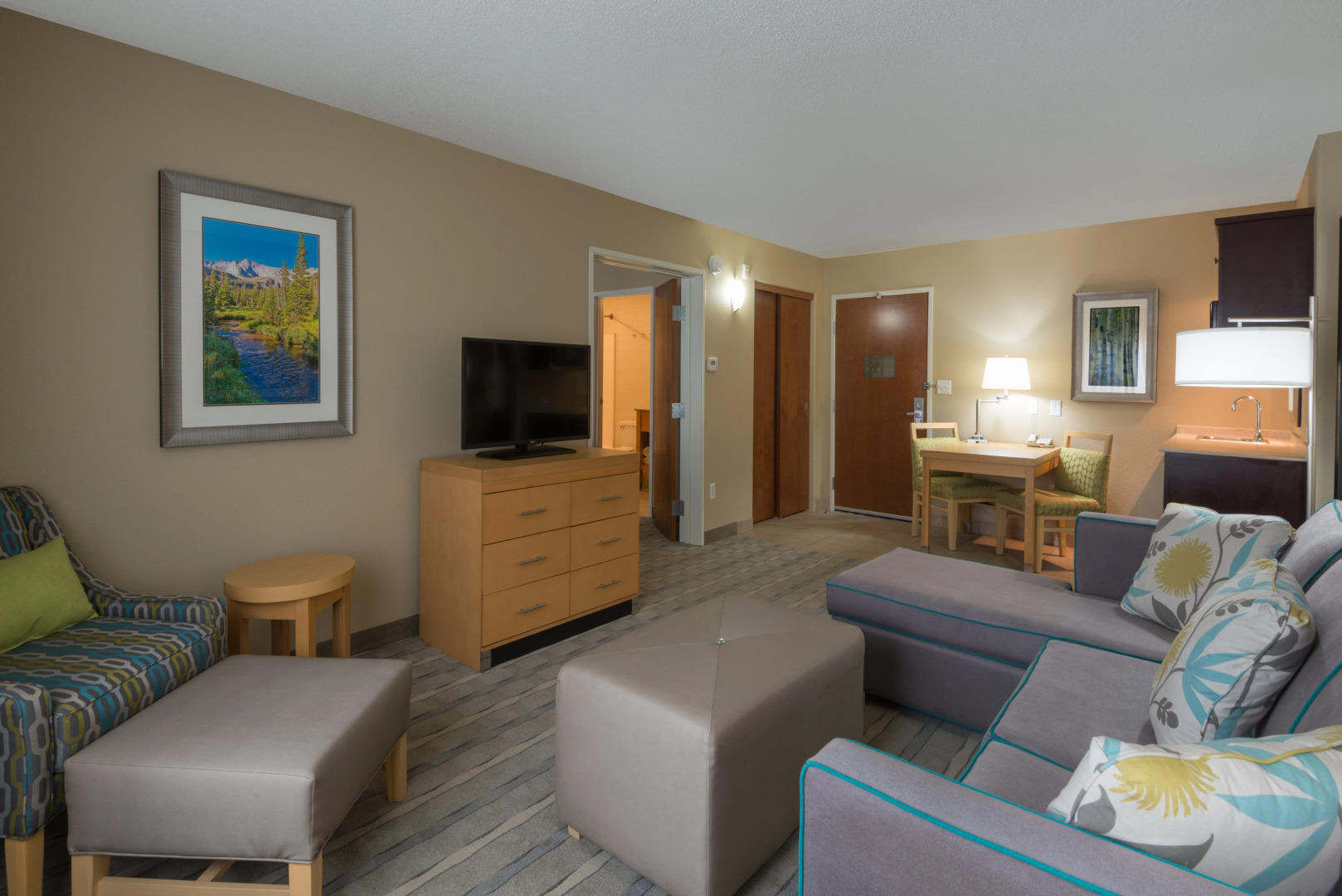 Holiday Inn Express & Suites Wheat Ridge-Denver West by IHG