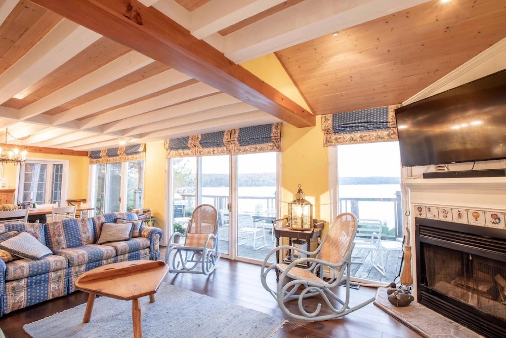 Red Pines a Lake of Bays Gem on a Very Private West Exposure 210' ft Point