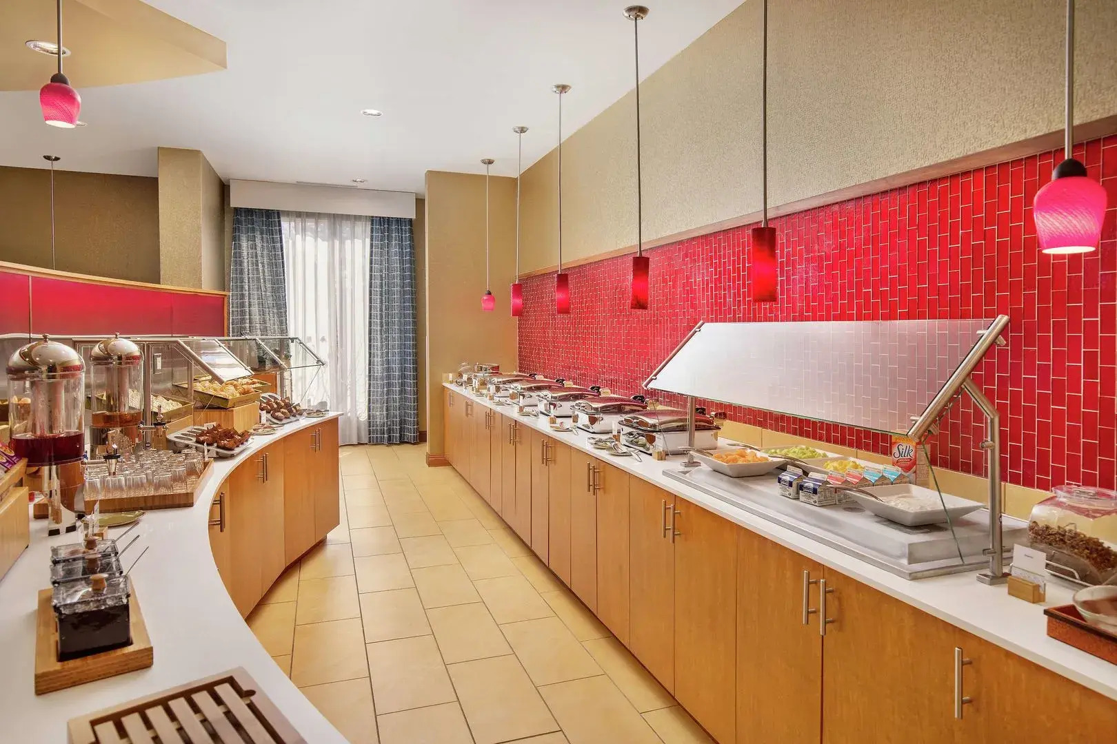 DoubleTree by Hilton Richmond Airport