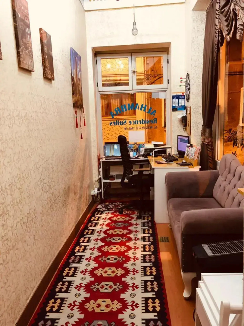 Alhambra Apart Hotel