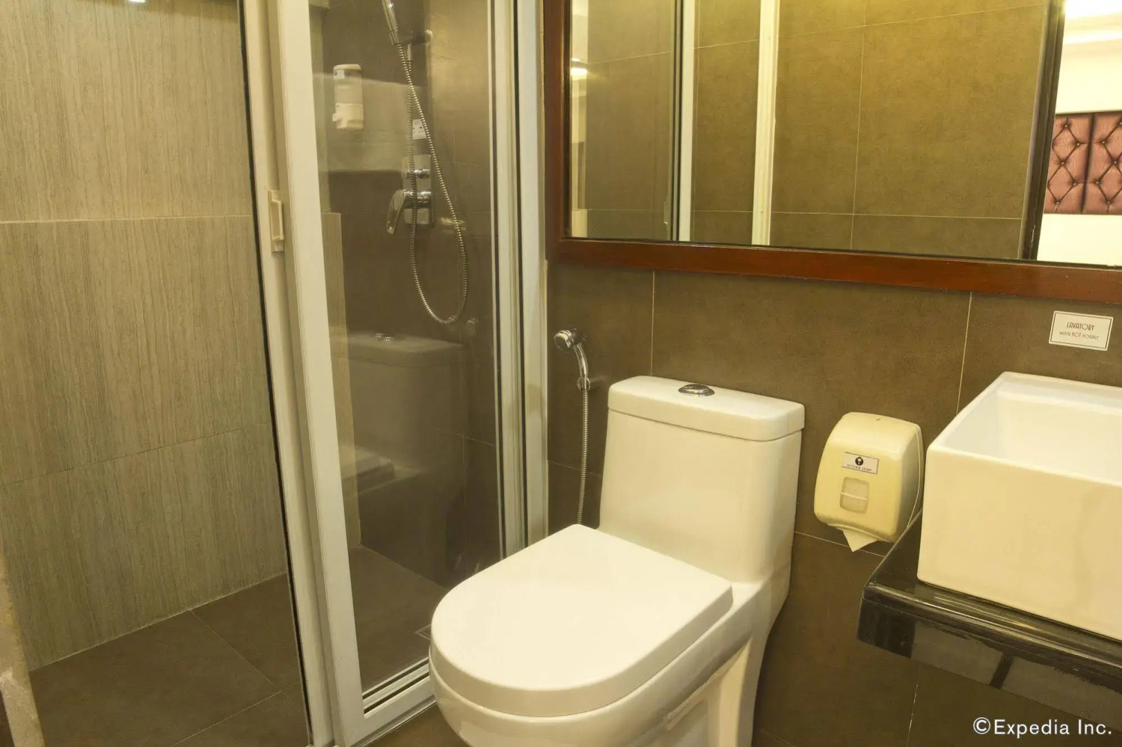 Victoria Court Las Piñas