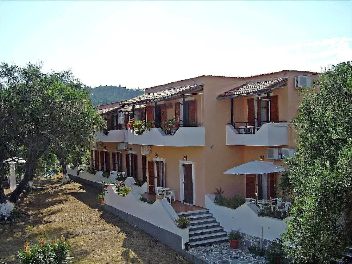 Reggis Apartments
