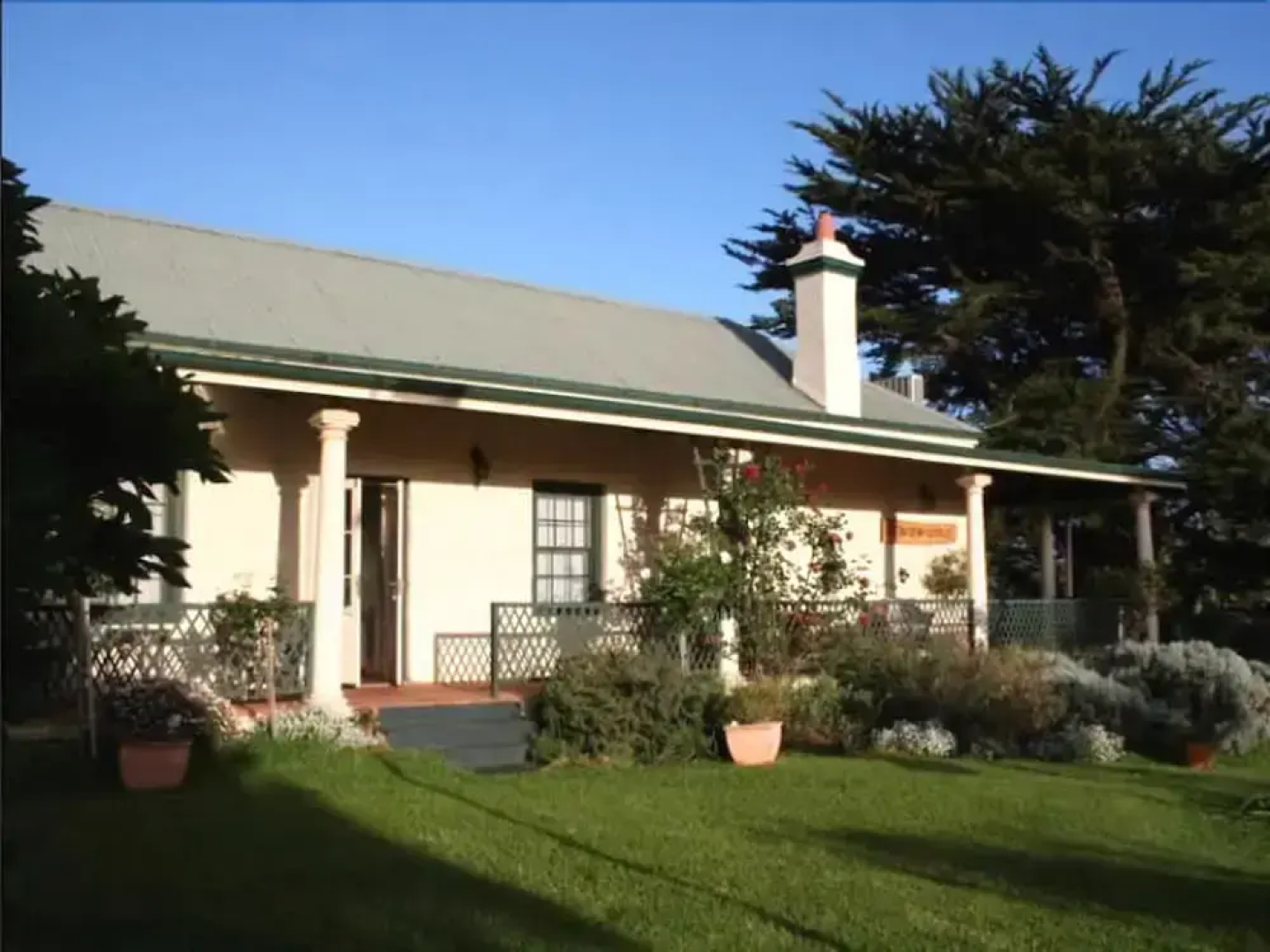 Seaview Lodge