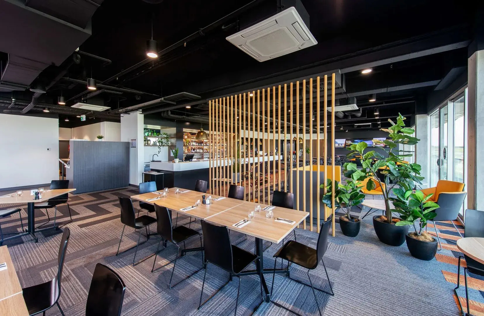 Rydges Pit Lane Hotel
