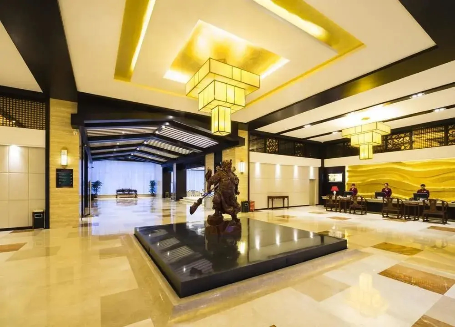 Solo Wandering Hot Spring Hotel