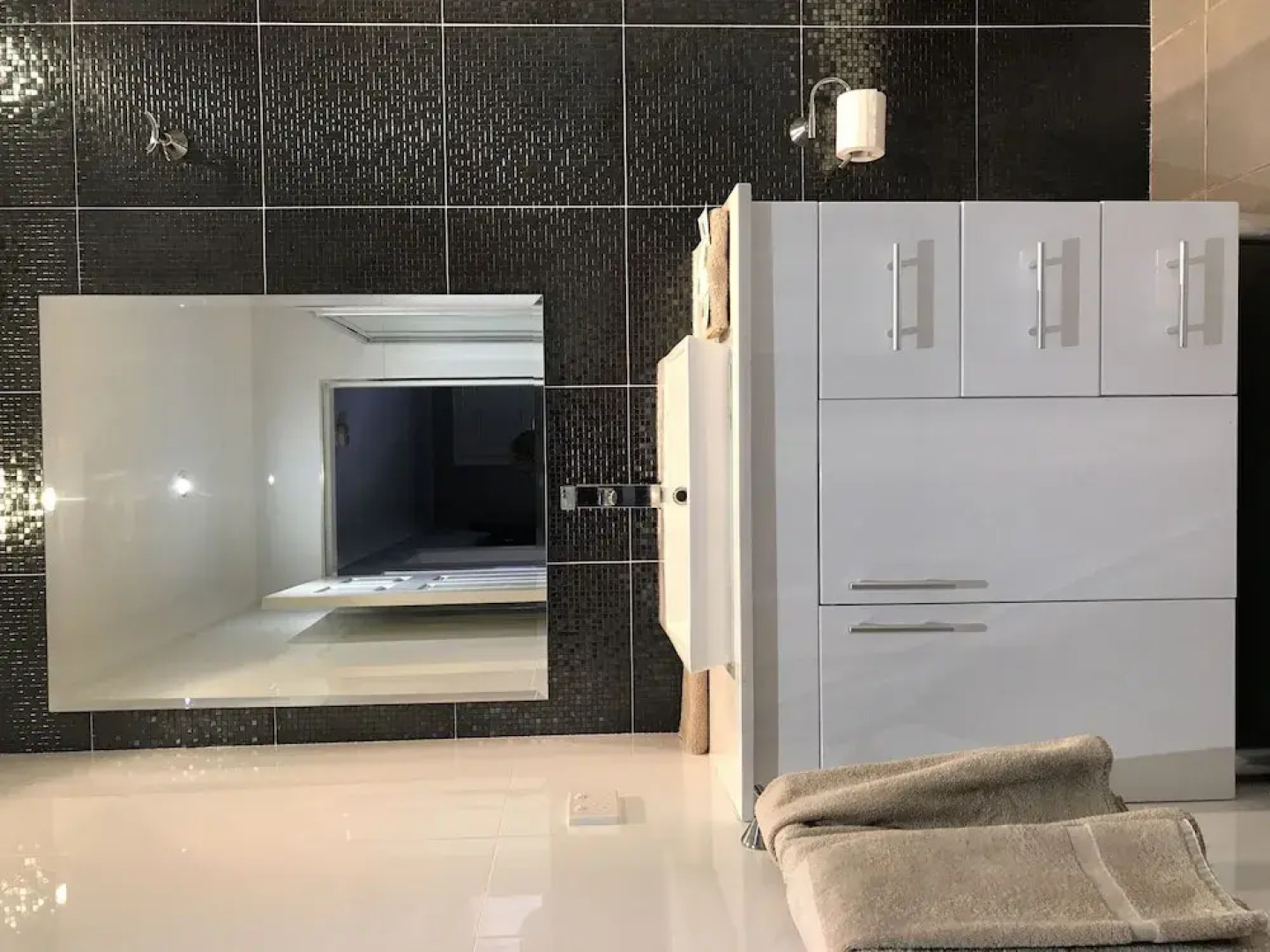 Cattlemans Country Motor Inn & Serviced Apartments