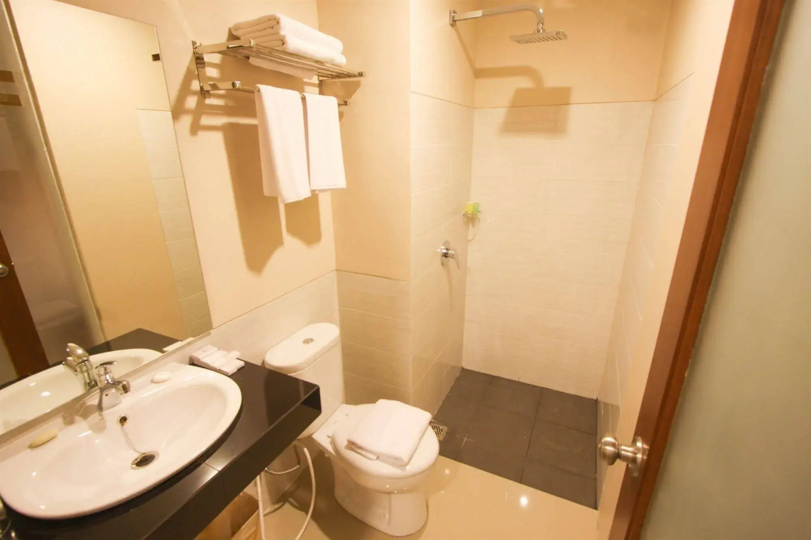 Bali Chaya Hotel Legian