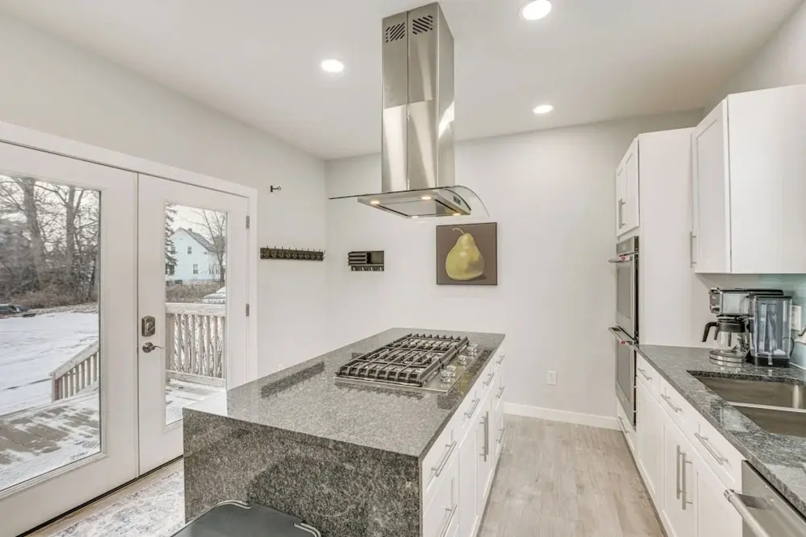 Bright & Modern Home: 2 Mi to Presque Isle Airport