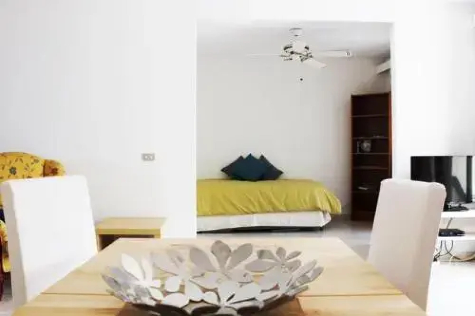 Prime Homes-Bright Attic 2bd Apartment