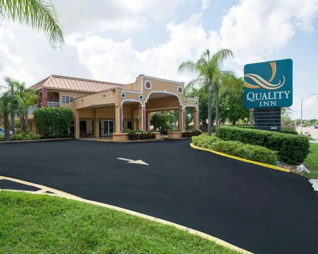 Quality Inn Sarasota North Near Lido Key Beach