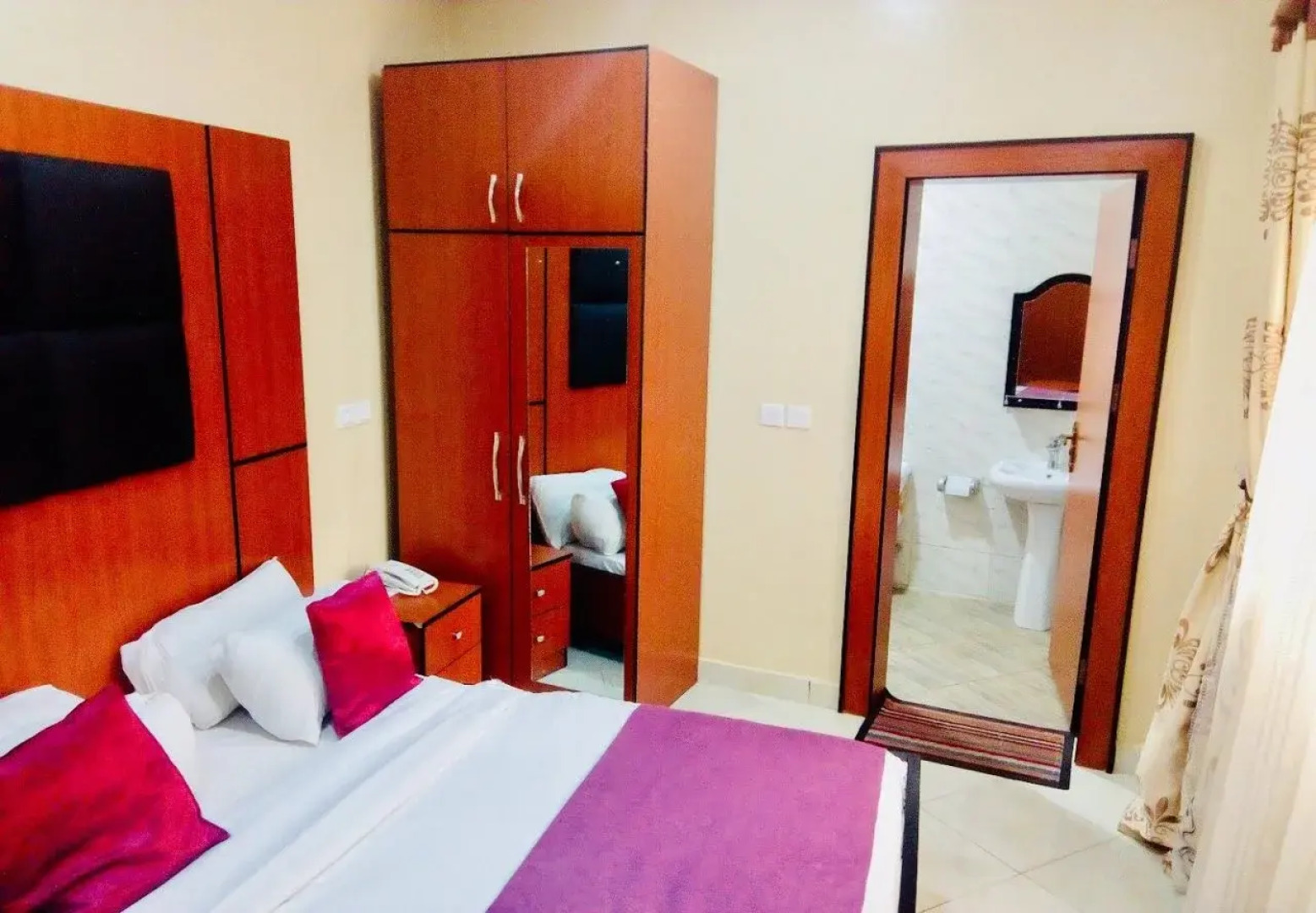 Limoh Suites