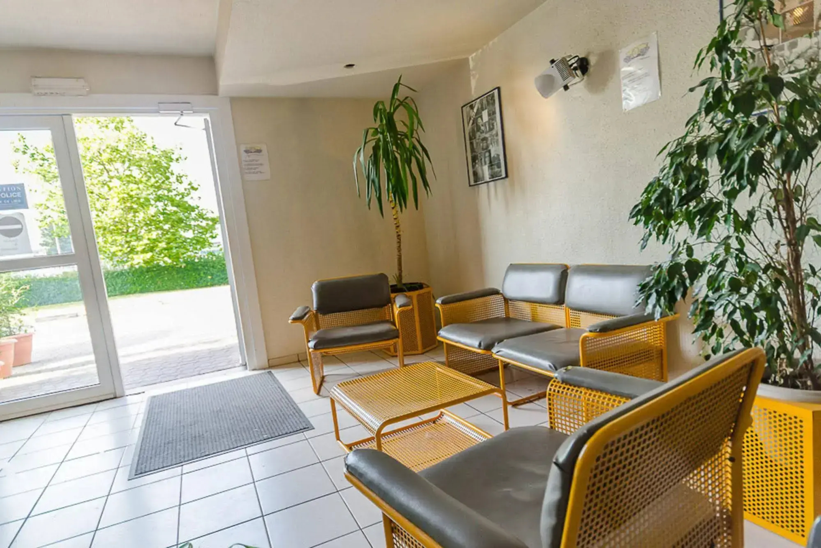 Hotel de la basse sambre
