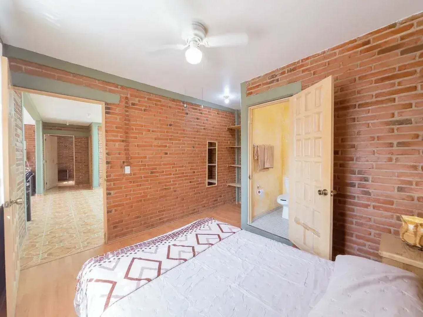 New Family House. Pool & BBQ Area