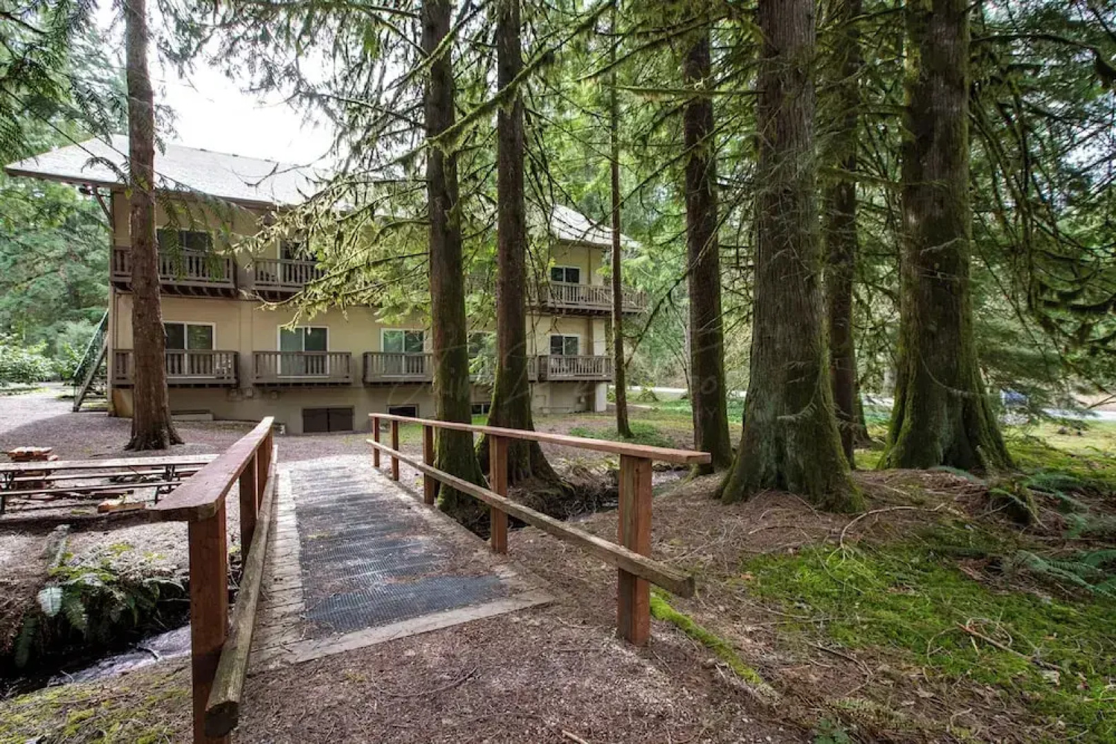 Snowline Lodge - Condo 56 - Sleeps 4 - Close to Mt Baker Now has Wifi