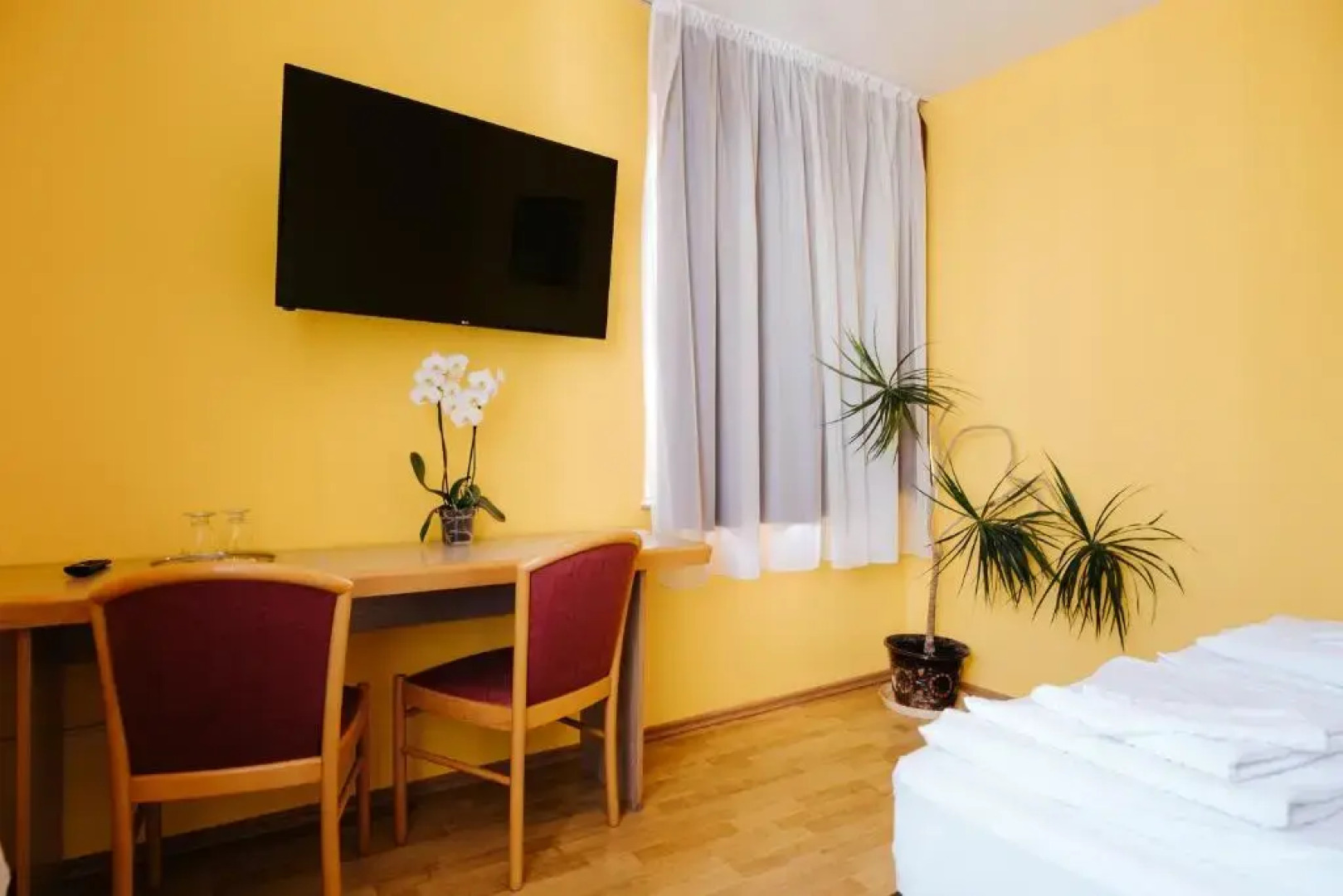 Lázár Pension & Restaurant