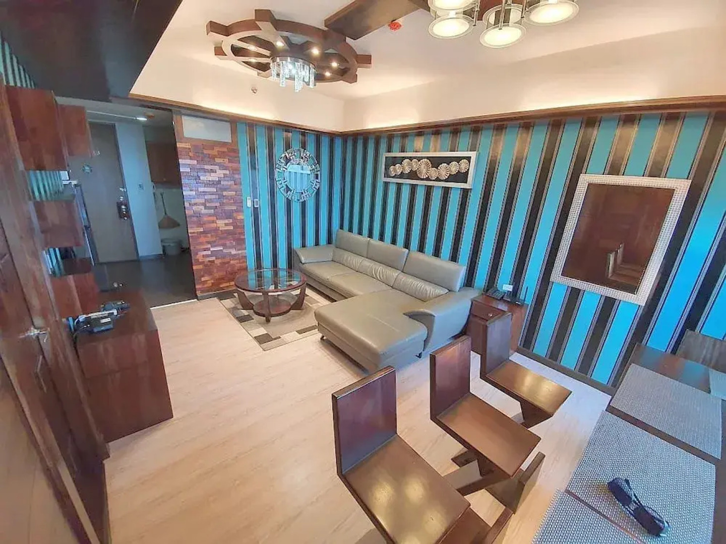 La Mirada Residences