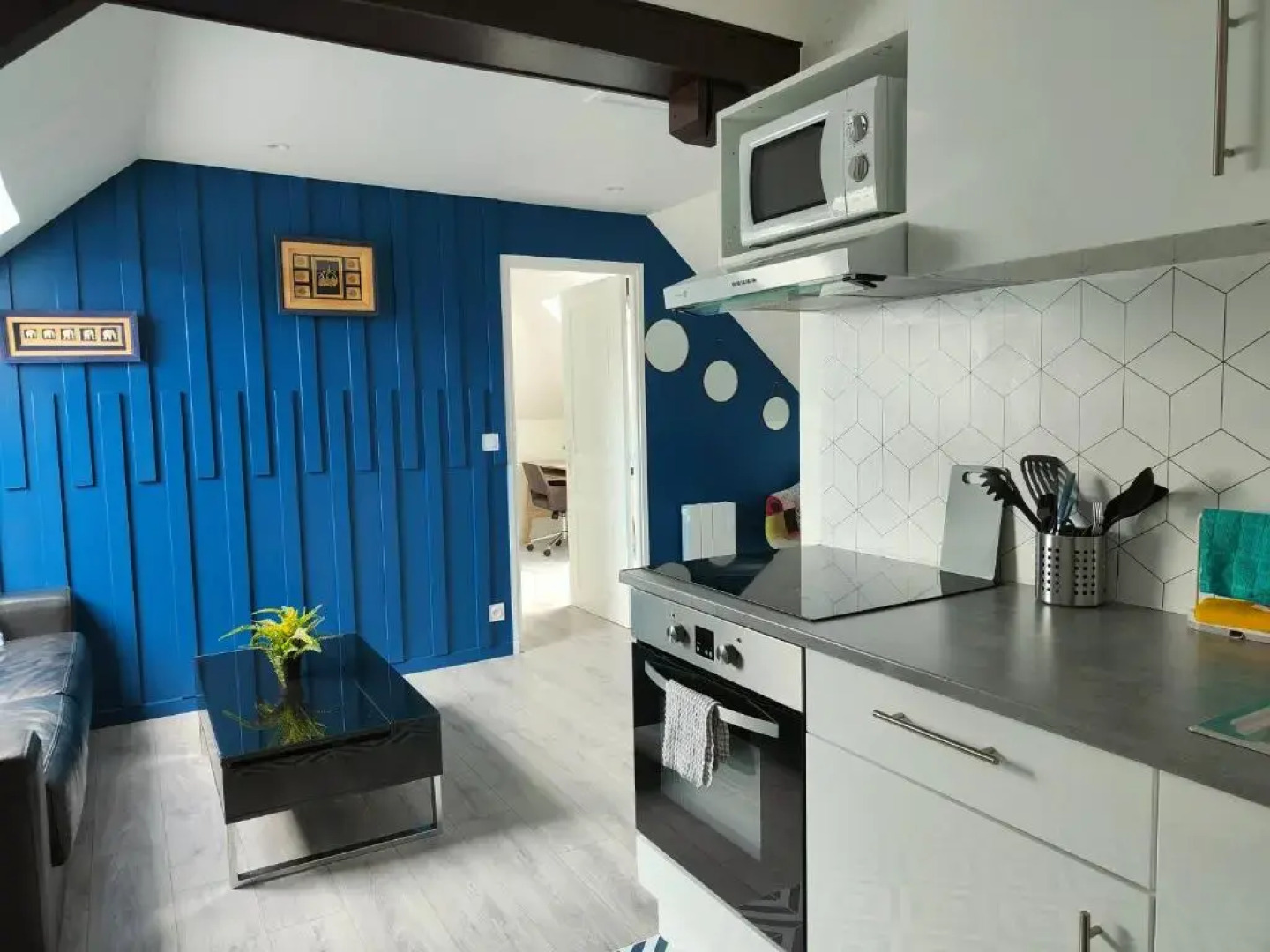 Les Lofts De Provins: Apt 4