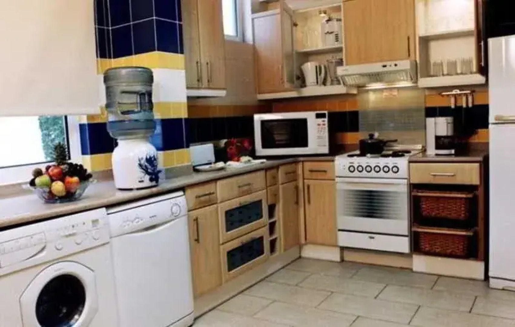 Elite Five Apartments