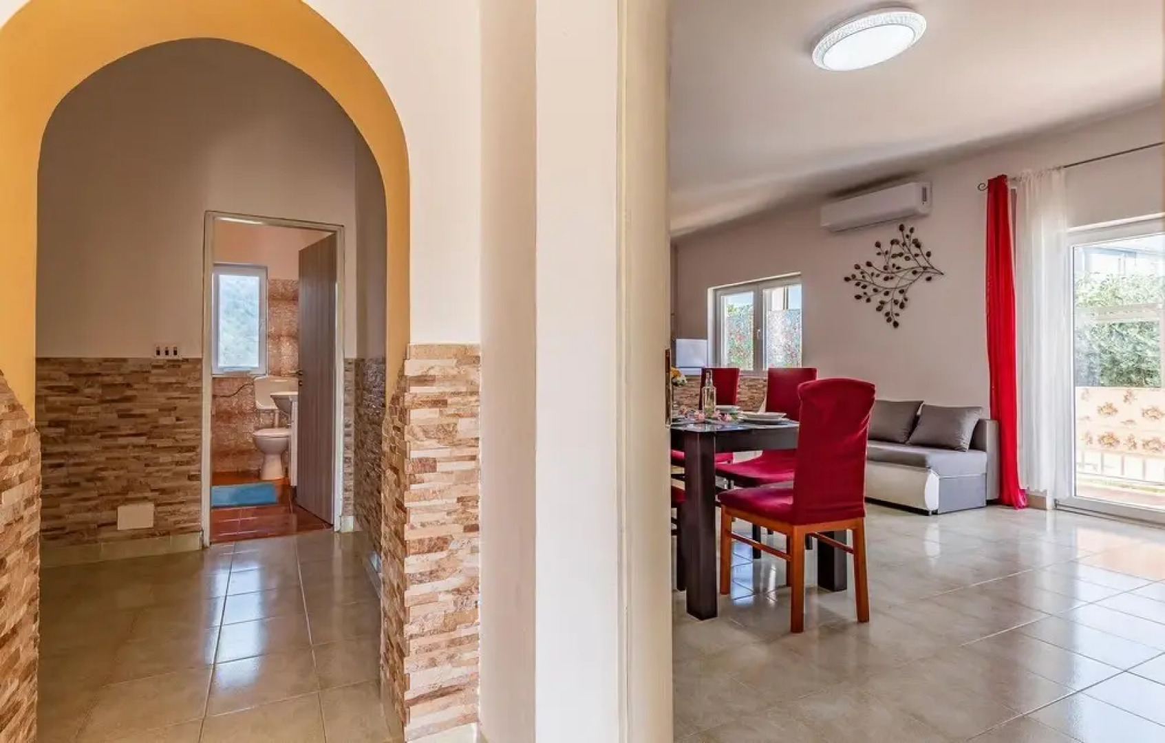 Nice Home in Liznjan With Wifi and 3 Bedrooms