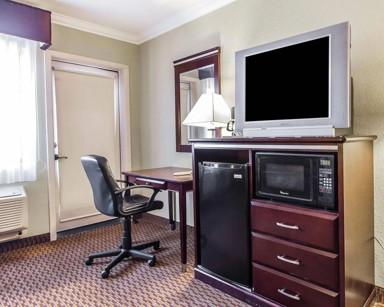 Super 8 by Wyndham Mesa Downtown Near Convention Center