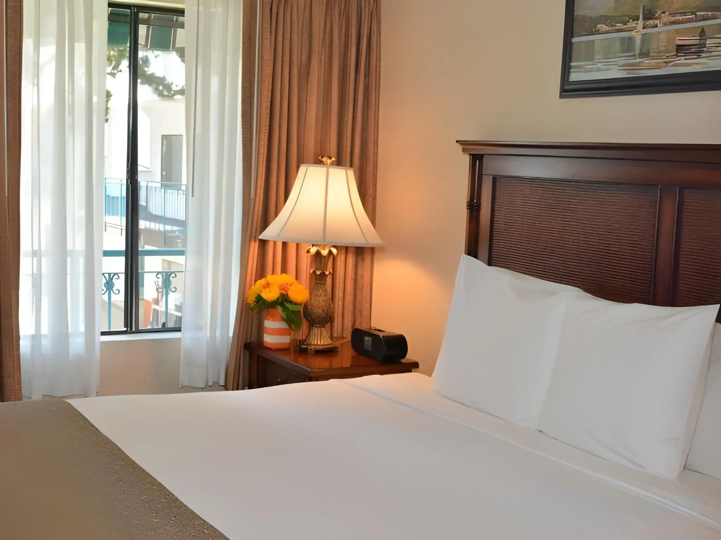 Oxford Suites Pismo Beach