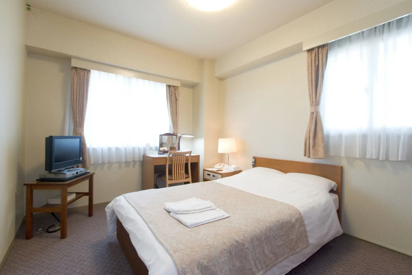 Kishibe Station Hotel