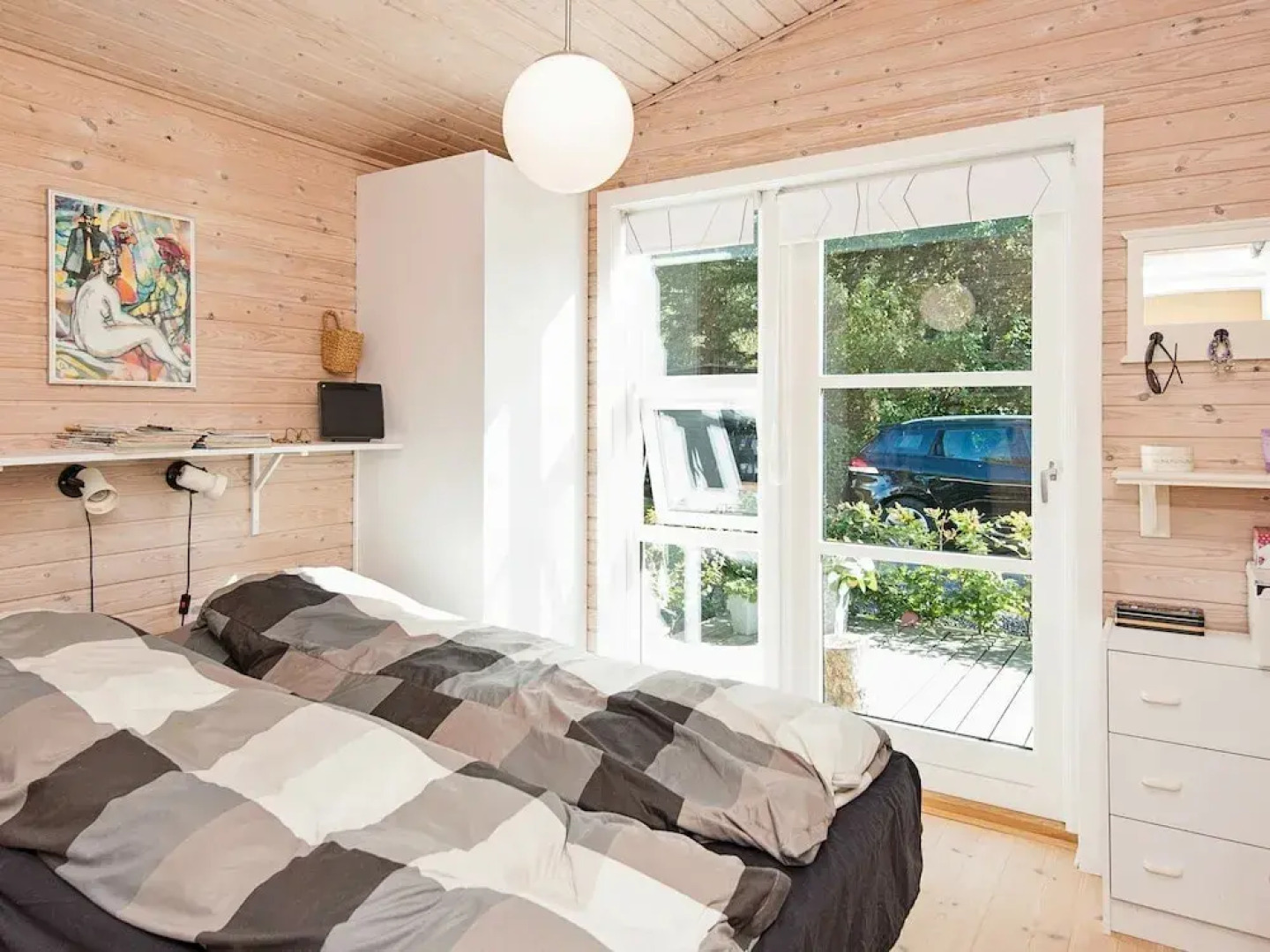 Stunning Lakeside Holiday Home in Skanderborg