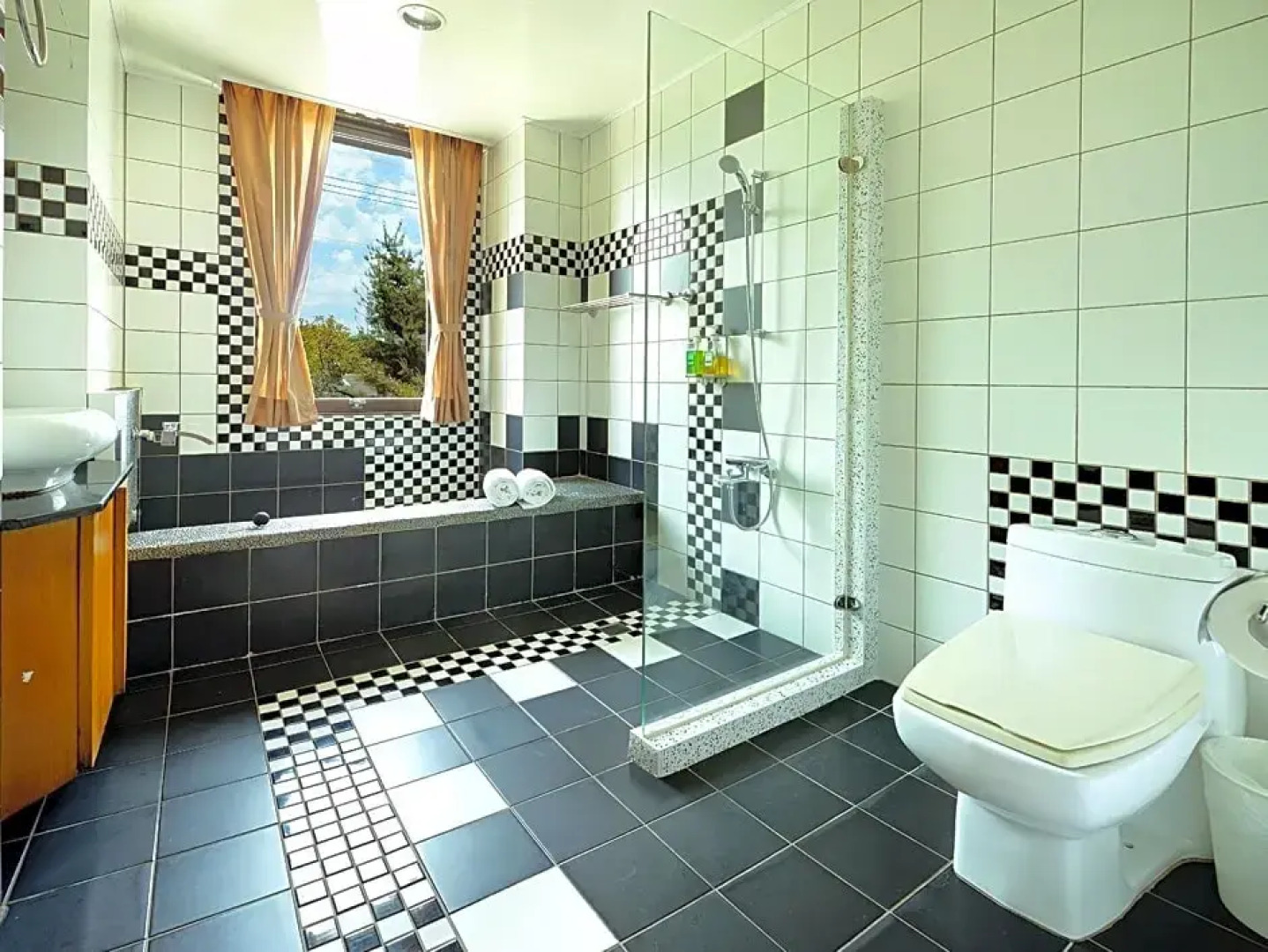 Linshing Garden Resort I