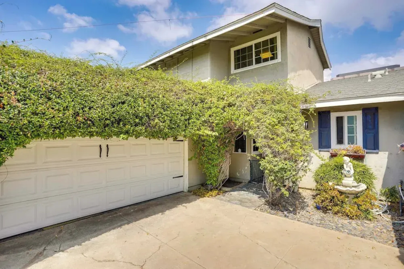 Pet-friendly Studio in Costa Mesa - 7 Mi to Beach!