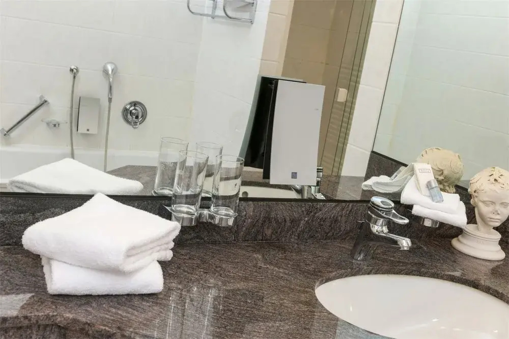 Tryp by Wyndham Stadtoldendorf