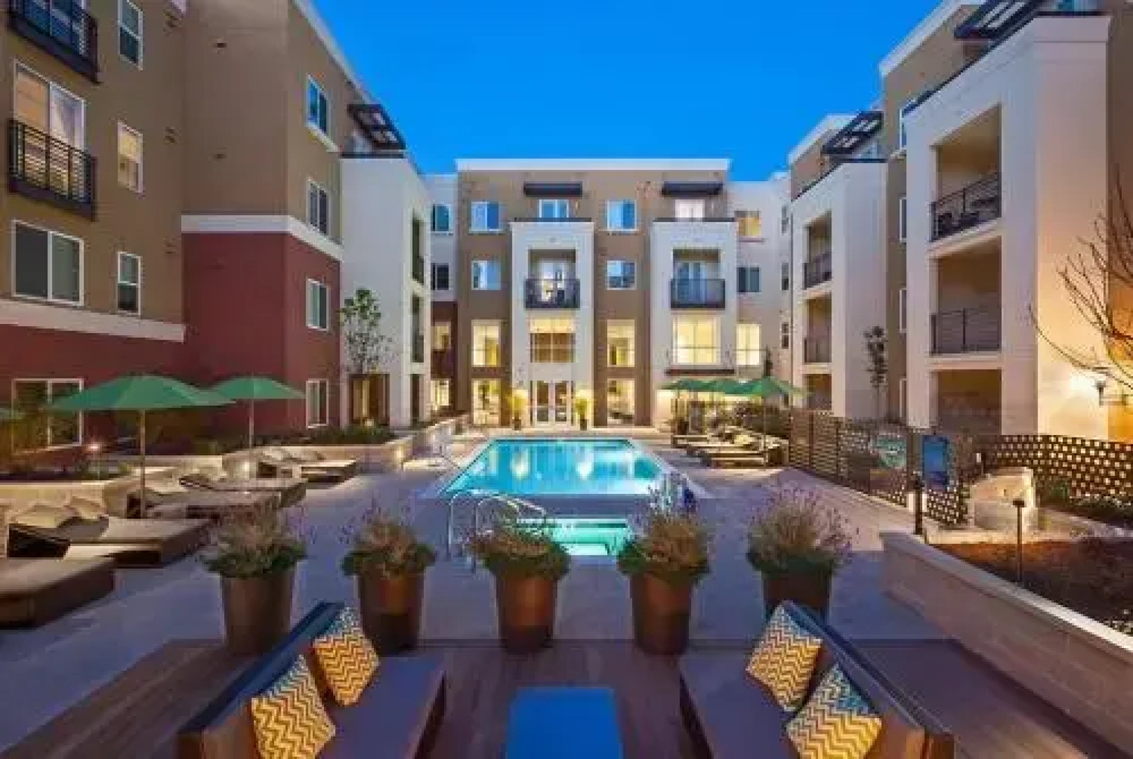 Urban Flat Apartments @ San Mateo