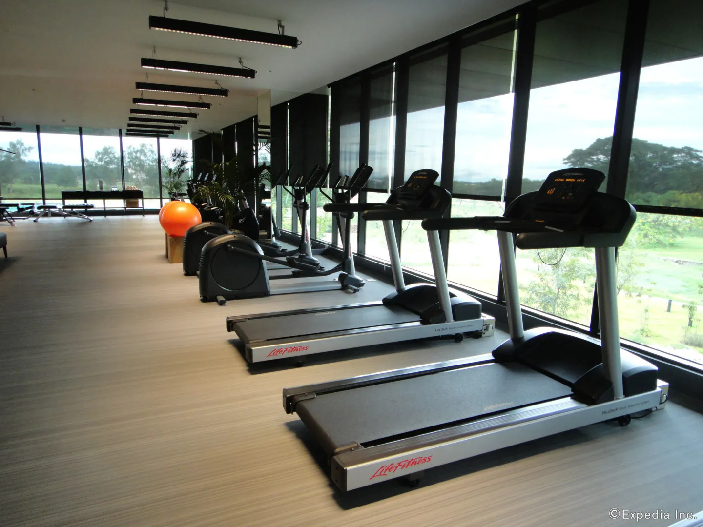 Midori Clark Hotel and Casino