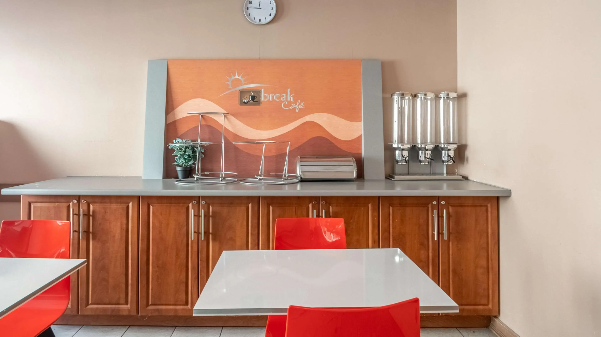 Knights Inn North Bay