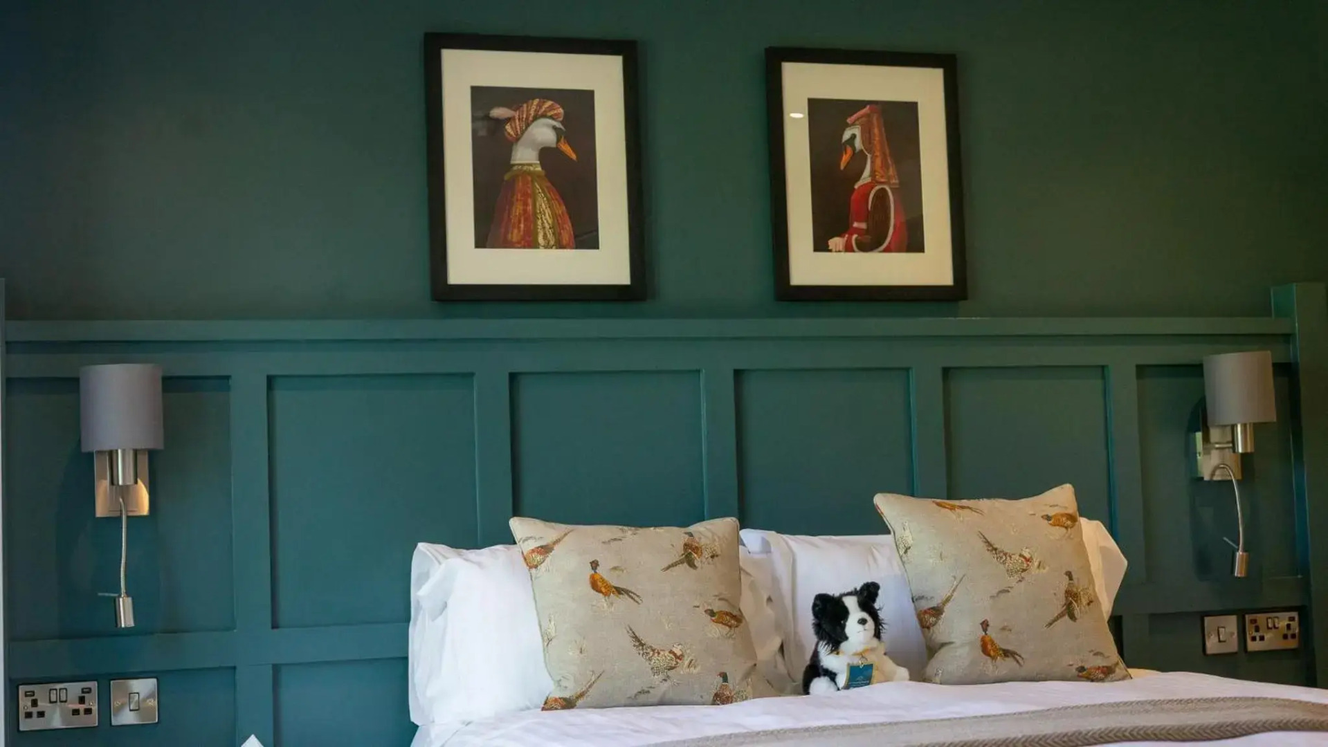 The Golden Fleece Inn