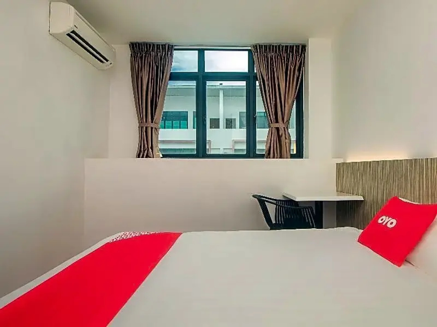 OYO 90102 7 Days Lodge