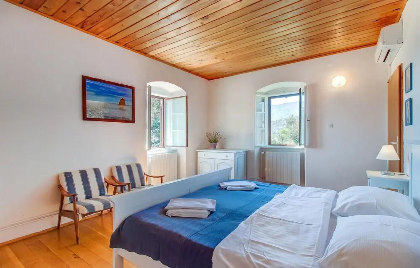 Amazing Home in Osor with Outdoor Swimming Pool, Hot Tub & 3 Bedrooms