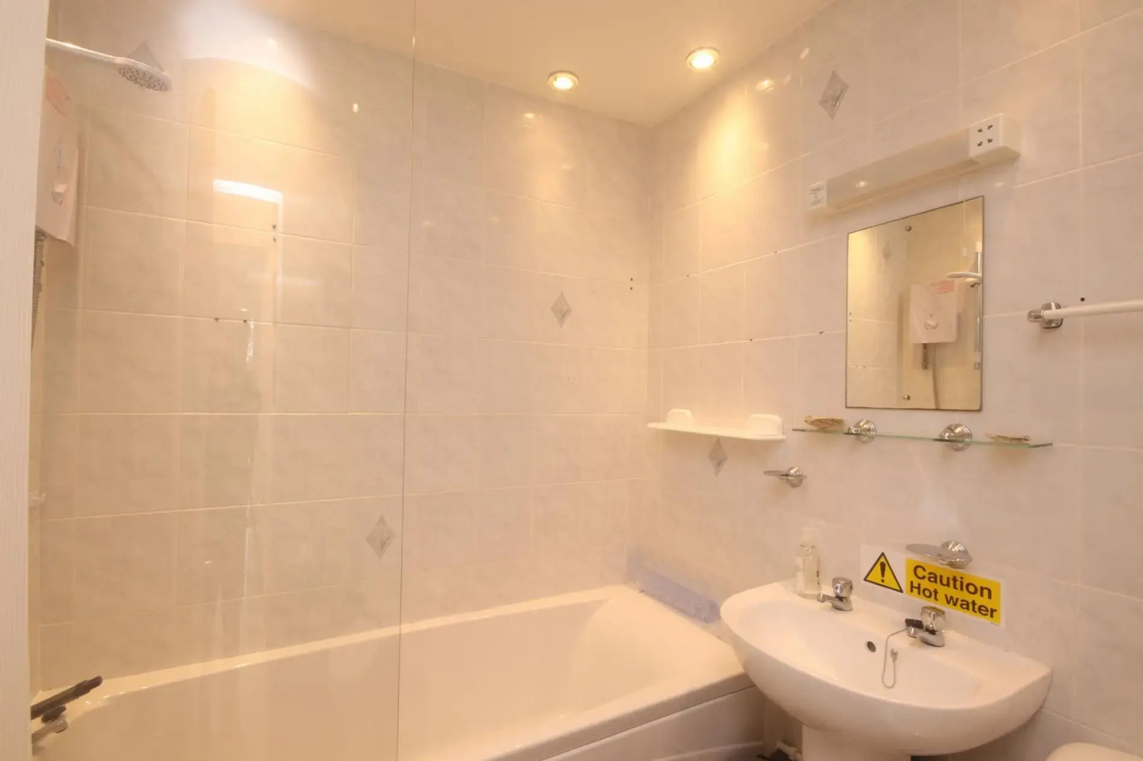 5G Medmerry Park 1 Bedroom Chalet