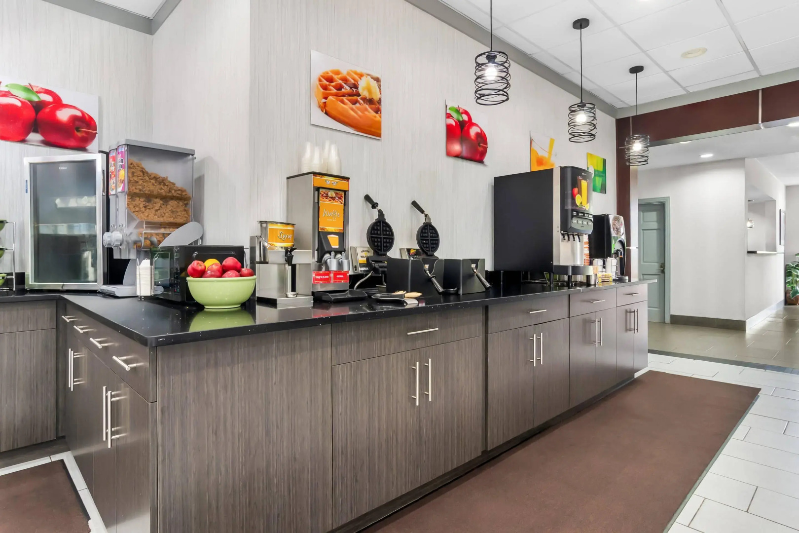 Quality Inn & Suites Greenville - Haywood Mall