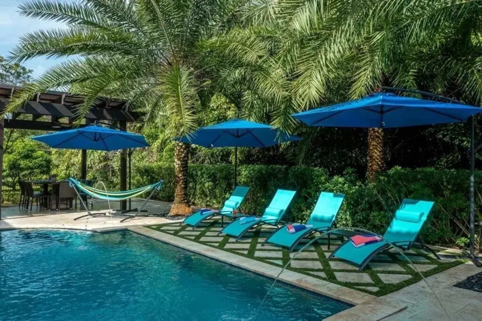 Plantation Acres Mansion 7 Bedroom Villa by Redawning