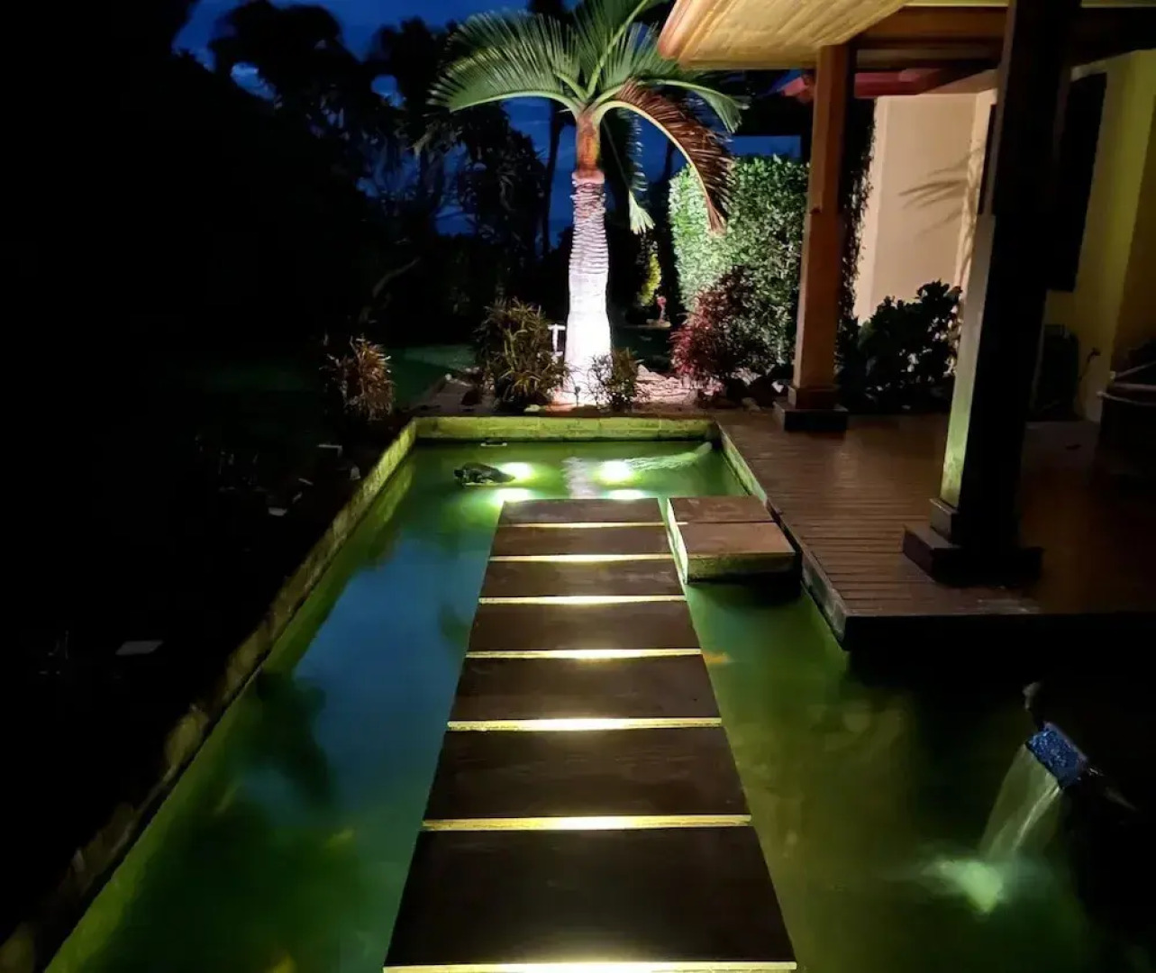 Aloha Spirit Maui 2 Bedroom Home by RedAwning